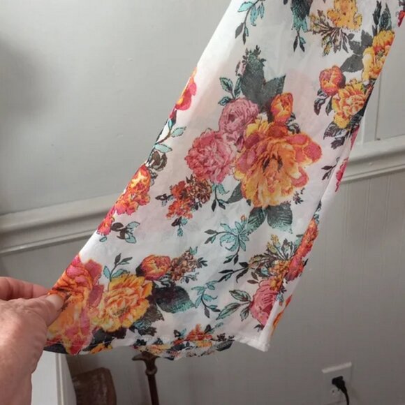 Rue 21 floral print boho bell sleeve blouse size small - Picture 5 of 7